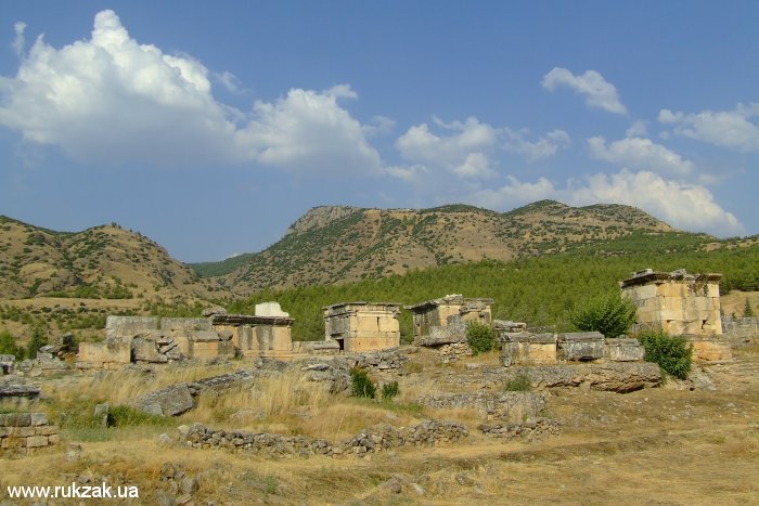Некрополь античного Иераполиса