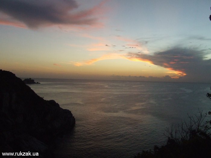 Утро. Вид с острова Ко Тао на Сиамский залив. Таиланд
