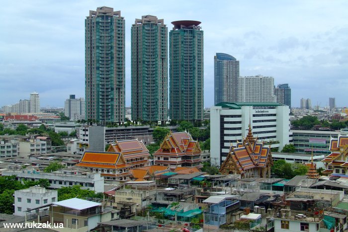 Вид на Бангкок из окна нашей вписки