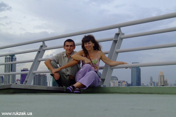 На крыше одной из высоток Бангкока