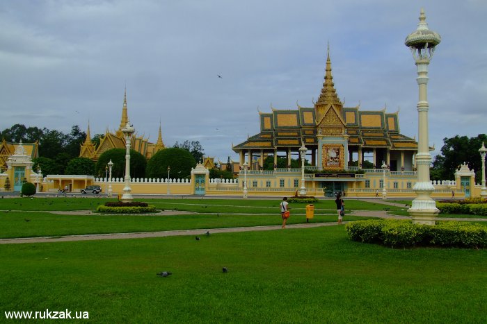 Пномпень. Королевский дворец?