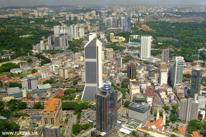 Вид с башни Менара на Куала-Лумпур, Малайзия