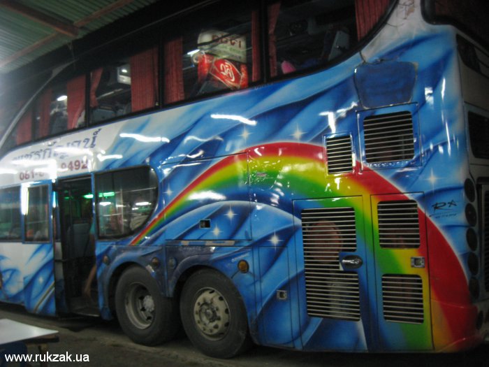 Автобус Чумпорн-Бангкок, Таиланд