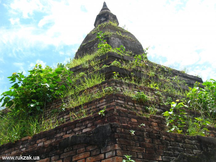 Вьентьян. Чёрная пагода